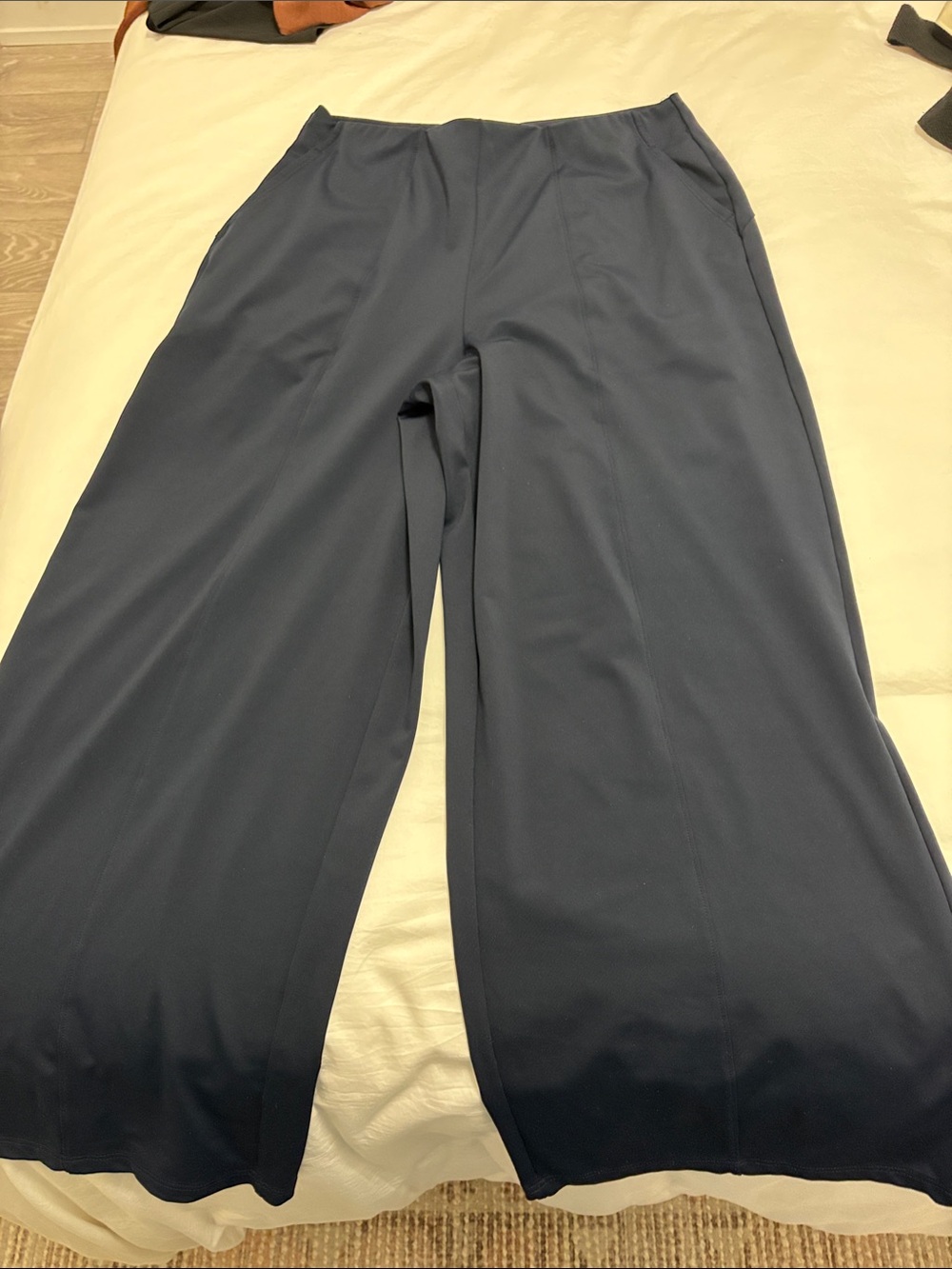 Athleta Wide-Leg Pants in Navy Blue